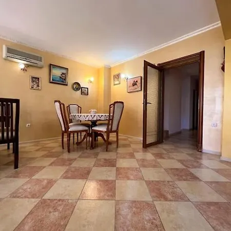 Italia Каварна